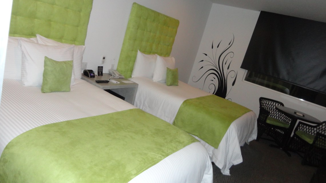 The Fabulous (and completely free for me) Aeropuerto Hotel in Panama City