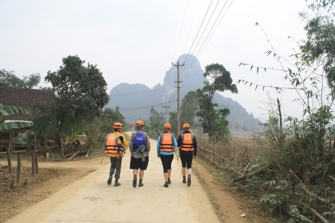 Caving in Phong Nah Caving in Phong Nha