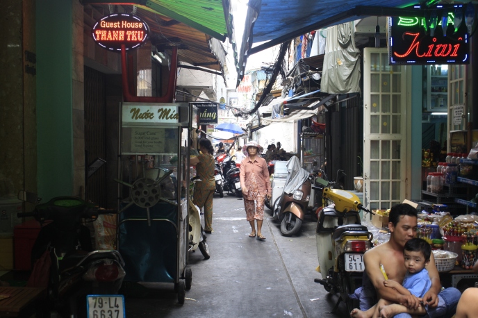 The mysterious alleyways of Saigon